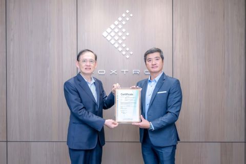 鴻華先進取得 DEKRA德凱 ISO/SAE 21434、ISO 24089 雙證書  強化車輛資安與 OTA 更新管理